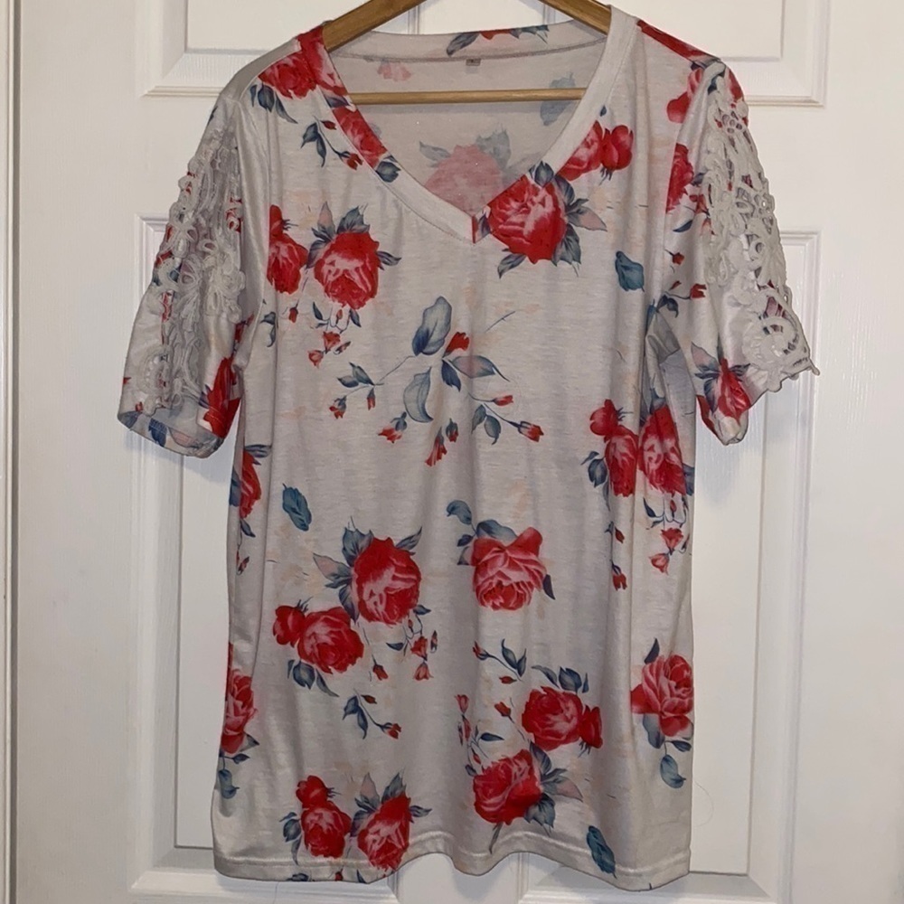 FLORAL tee
